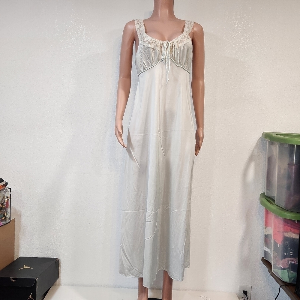 Vintage JcPenney Maxi Lightweight Cream Nightgown Sz M